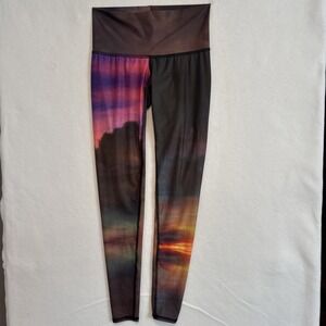 TEEKI SKY SUNSET Hot Pants Leggings Size Small ~NWOT Made In USA